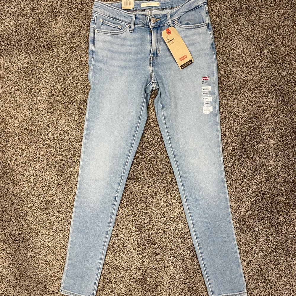 Levi light wash skinny Jeans